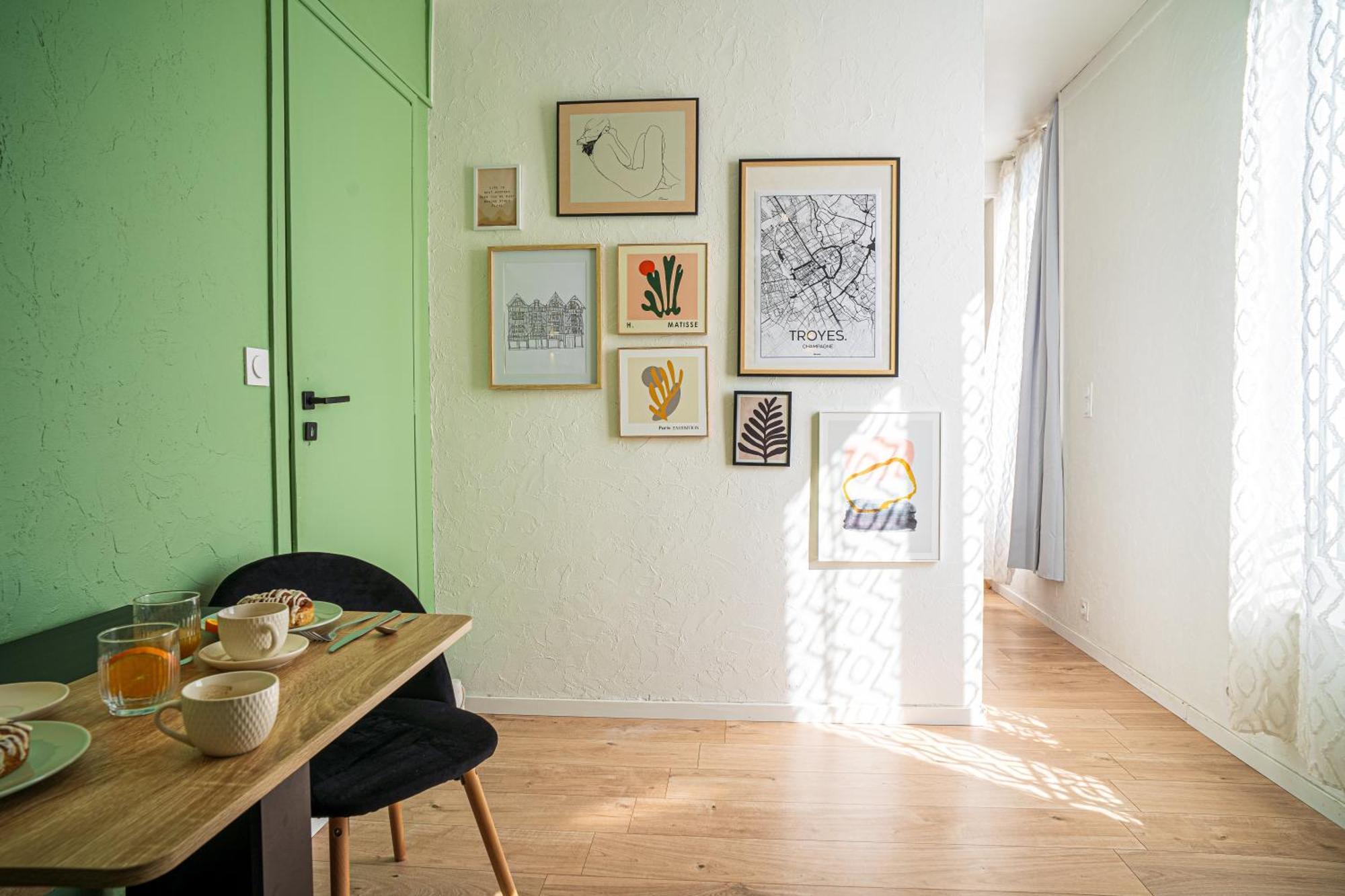 Apartment Hypercentre- Confort Premium - Cinema - Parking Facile Troyes